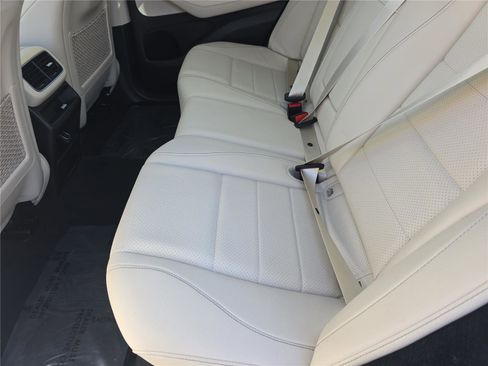 Used 2023 Mercedes-Benz GLE 450 4MATIC image 13