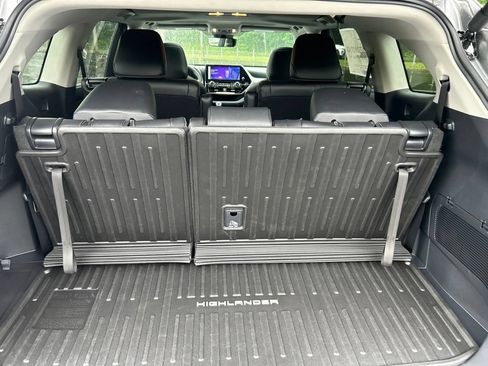 New 2026 Toyota Highlander XLE AWD/4WD image 26