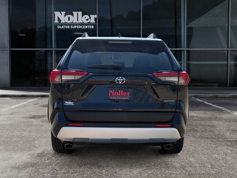 Used 2024 Toyota RAV4 Adventure image 4