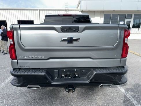 Used 2024 Chevrolet Silverado 1500 LT Trail Boss w/ Convenience Package II image 7