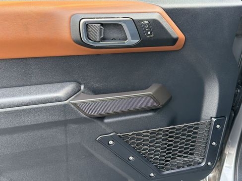 Used 2024 Ford Bronco Outer Banks AWD/4WD image 14