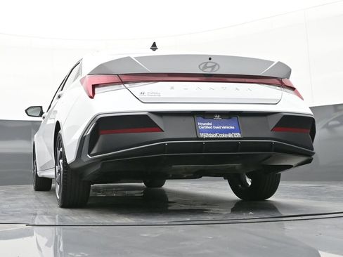 Certified 2024 Hyundai Elantra SEL w/ Convenience Package image 44