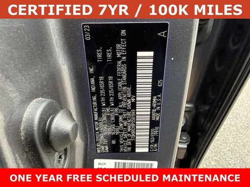 Used 2023 Toyota Highlander XLE AWD/4WD image 29