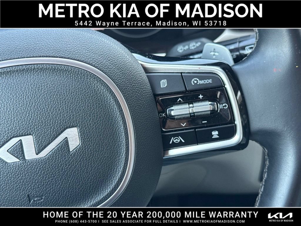 Used 2023 Kia Sorento EX AWD/4WD image 21