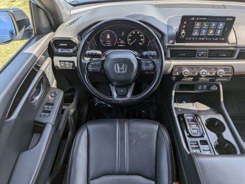 Used 2024 Honda Pilot TrailSport image 17