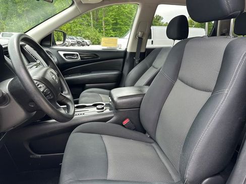 Used 2019 Nissan Pathfinder S AWD/4WD image 40
