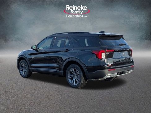 New 2026 Ford Explorer Active w/ Active Comfort Package image 8