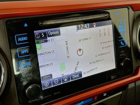 Used 2017 Toyota Tacoma TRD Off-Road image 14