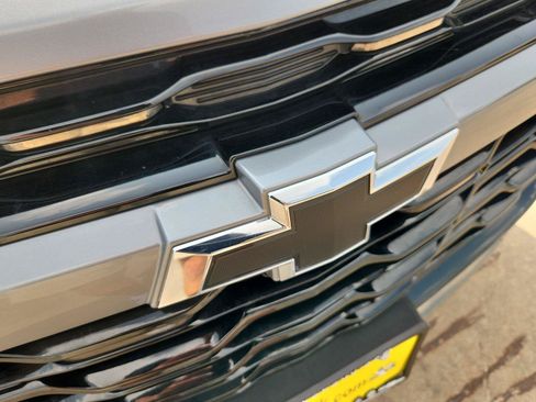 Used 2026 Chevrolet Trax ACTIV w/ Sunroof Package FWD image 30