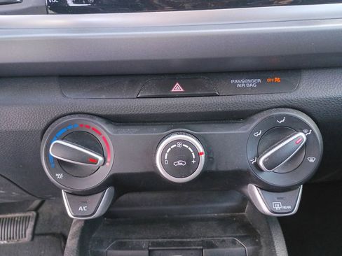 Used 2023 Kia Rio S image 24