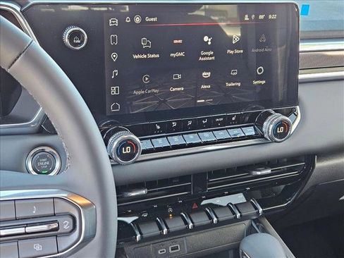 New 2025 GMC Canyon Elevation w/ Convenience Package image 12