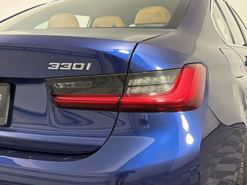 Used 2019 BMW 330i Sedan w/ Premium Package RWD image 9