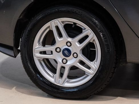 Used 2019 Ford Fiesta SE FWD image 46