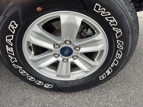 Used 2019 Ford F150 XLT AWD/4WD image 28