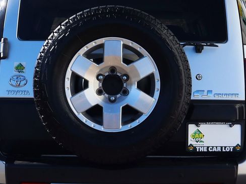 Used 2007 Toyota FJ Cruiser 4WD image 22