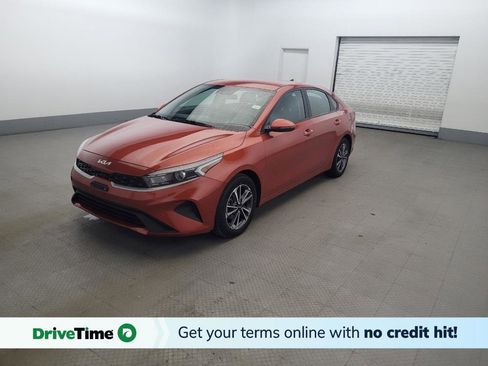 Used 2023 Kia Forte LXS w/ LXS Technology Package FWD image 1