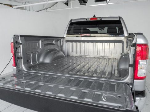 Used 2022 RAM 1500 Big Horn AWD/4WD image 56