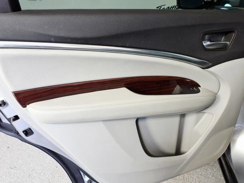 Used 2016 Acura MDX FWD image 22