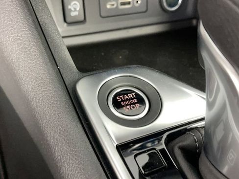 New 2025 Nissan Sentra SV image 18