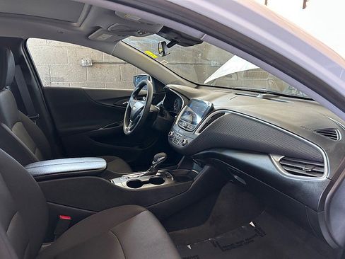 Used 2024 Chevrolet Malibu LT FWD image 28