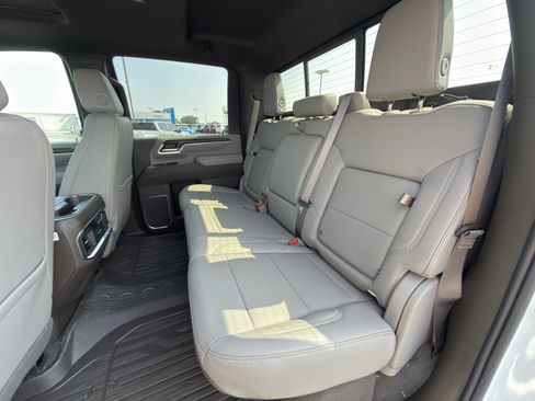 New 2026 GMC Sierra 2500 SLT w/ SLT Premium Package AWD/4WD image 15