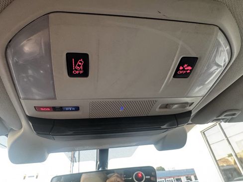 Used 2019 Subaru Ascent Limited w/ Popular Package #3 image 34