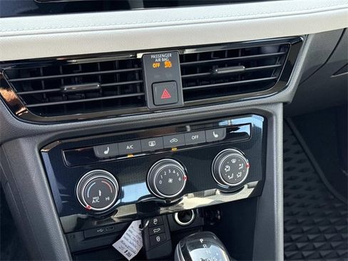 New 2025 Volkswagen Taos S image 21