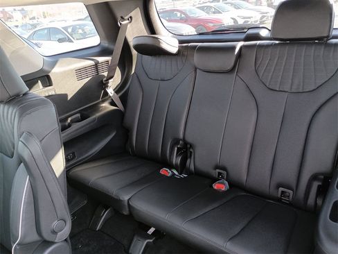 Used 2023 Hyundai Palisade Limited image 30