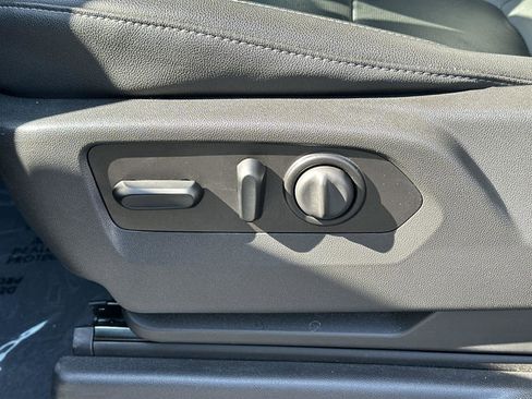 Used 2021 Chevrolet Silverado 1500 LTZ w/ LTZ Premium Package image 23