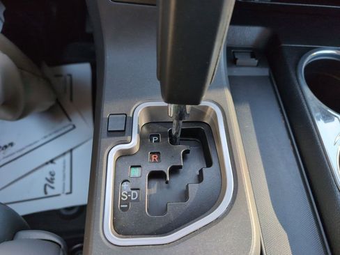 Used 2018 Toyota Sequoia Limited image 31