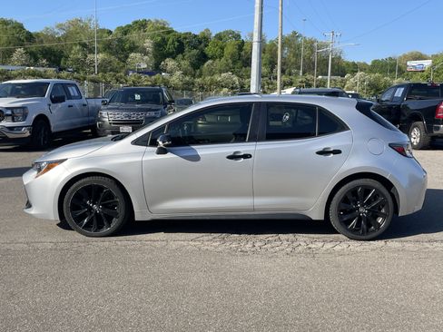 Used 2022 Toyota Corolla SE image 4