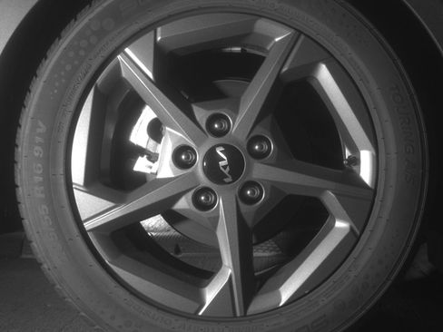 Used 2025 Kia K4 LXS FWD image 15