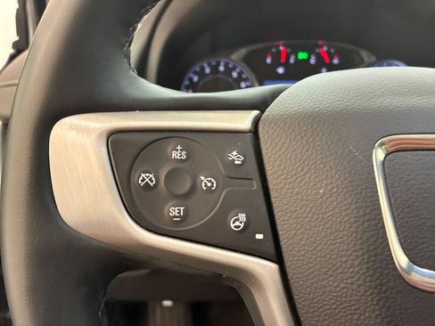 Used 2023 GMC Terrain SLT w/ Infotainment Package II AWD/4WD image 23