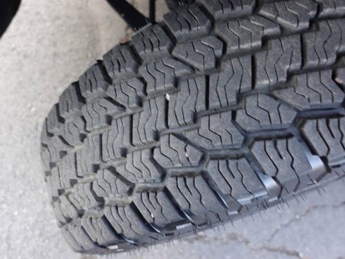 Used 2023 Chevrolet Silverado 2500 LT w/ Convenience Package image 57