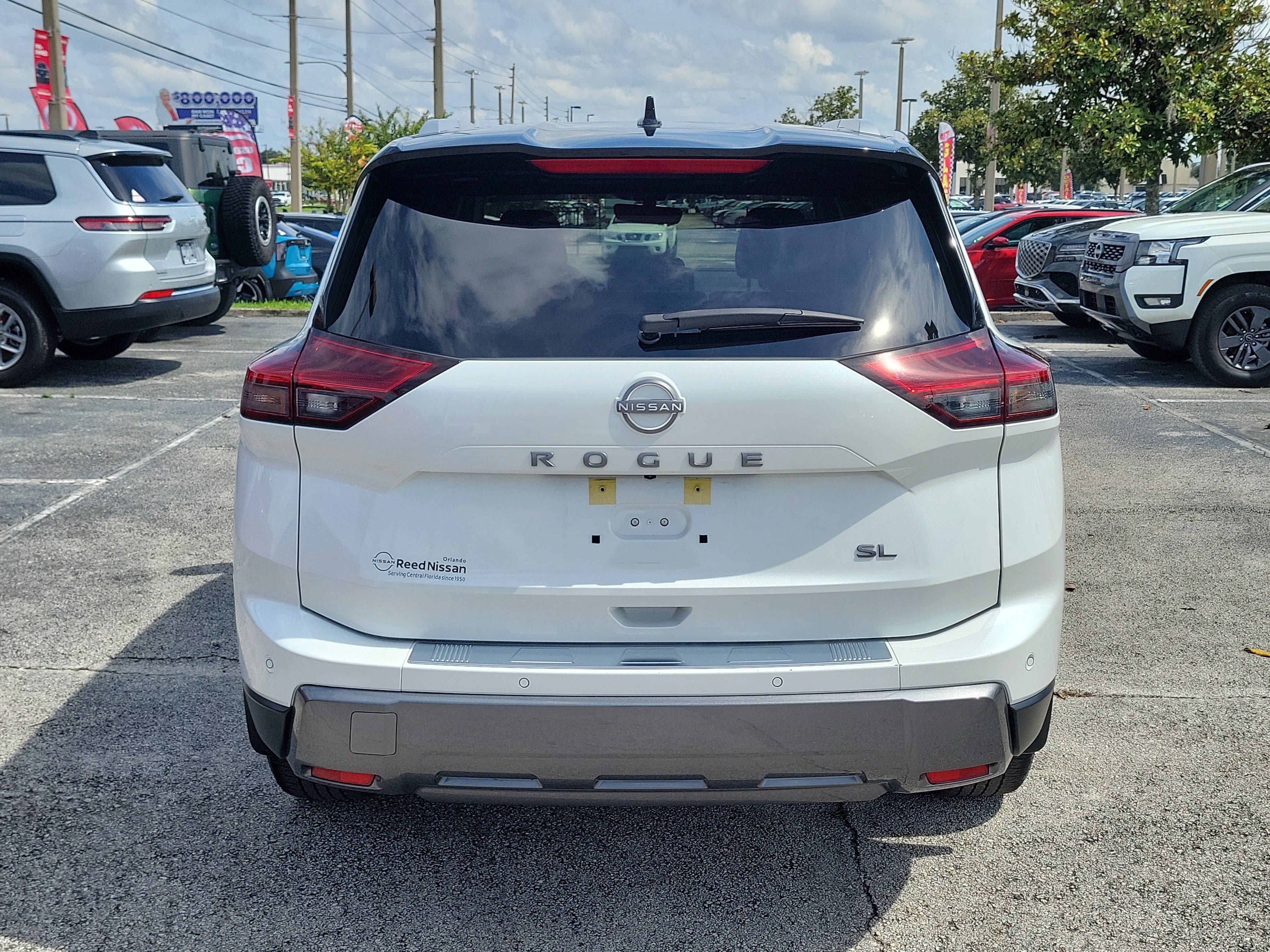 Certified 2024 Nissan Rogue SL w/ SL Premium Package FWD image 5