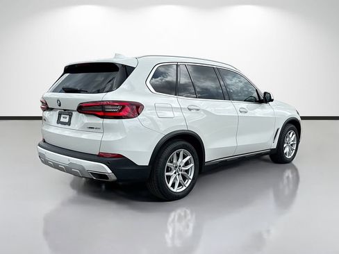 Used 2021 BMW X5 sDrive40i w/ Convenience Package RWD image 3