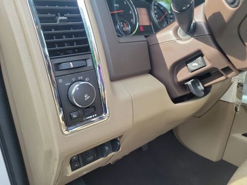 Used 2011 RAM 1500 Laramie AWD/4WD image 24