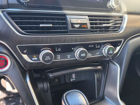 Used 2019 Honda Accord EX-L image 25