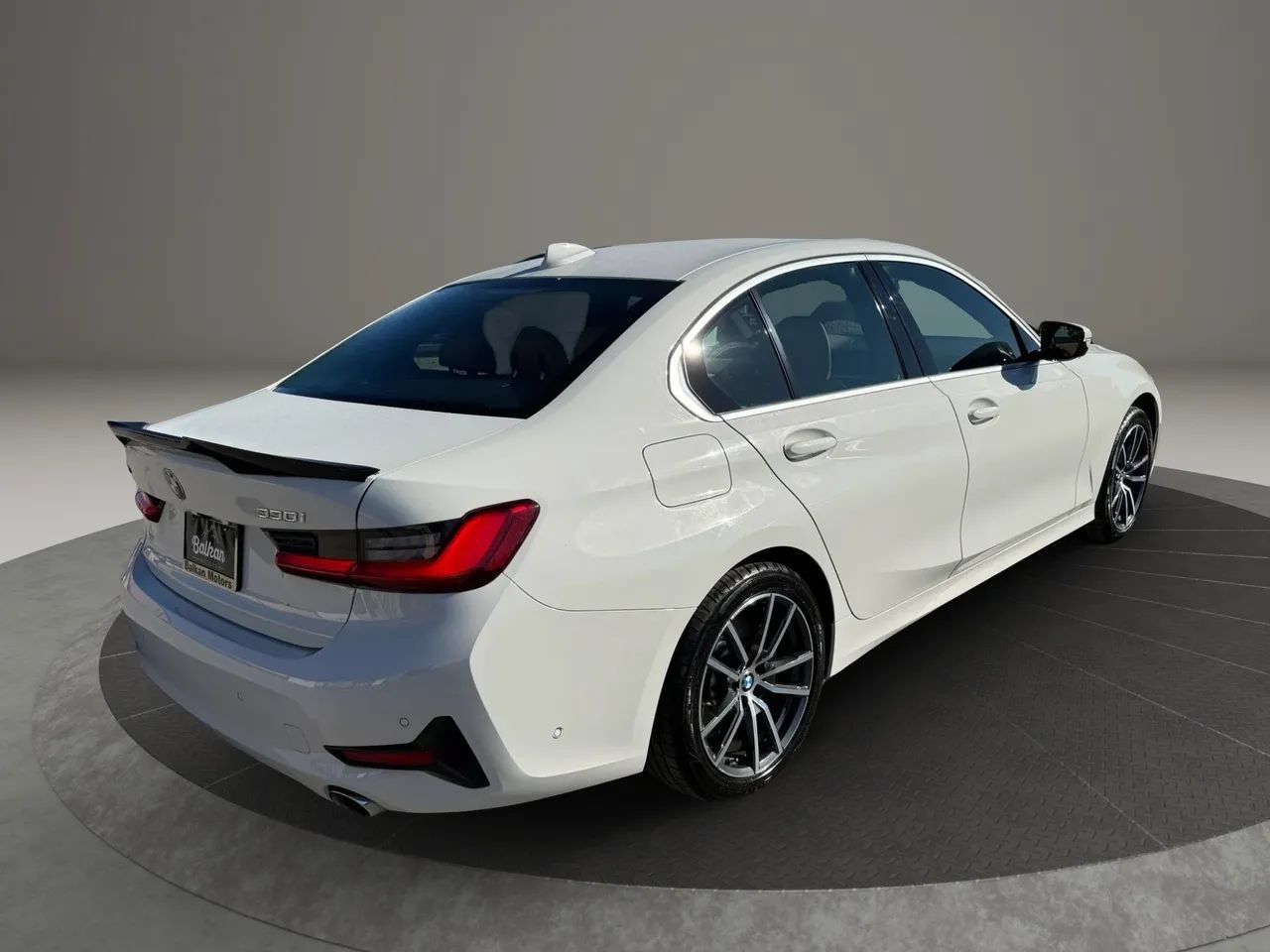 Used 2021 BMW 330i xDrive Sedan AWD/4WD image 4