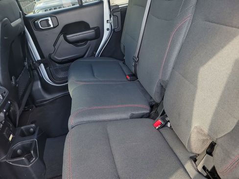 Certified 2024 Jeep Wrangler Unlimited Rubicon image 9