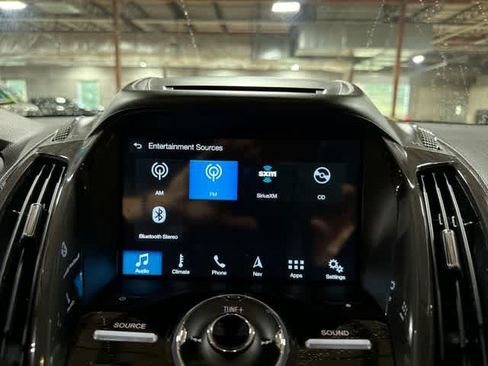 Used 2016 Ford Escape Titanium AWD/4WD image 21