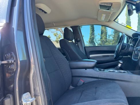 Used 2019 Dodge Durango SXT w/ 3rd Row Seating Group image 19