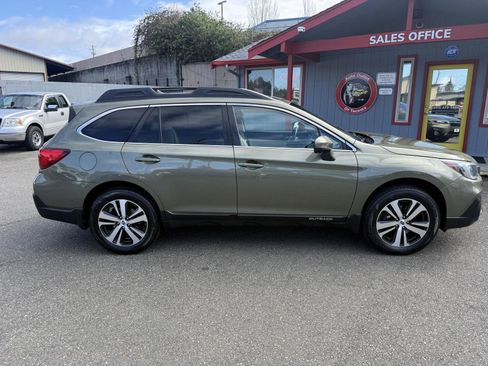 Used 2018 Subaru Outback 2.5i Limited w/ Popular Package #2 image 5