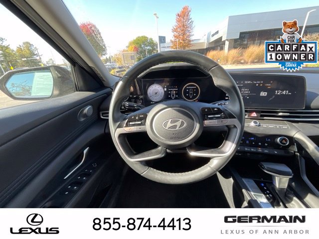 Used 2025 Hyundai Elantra Limited FWD image 15