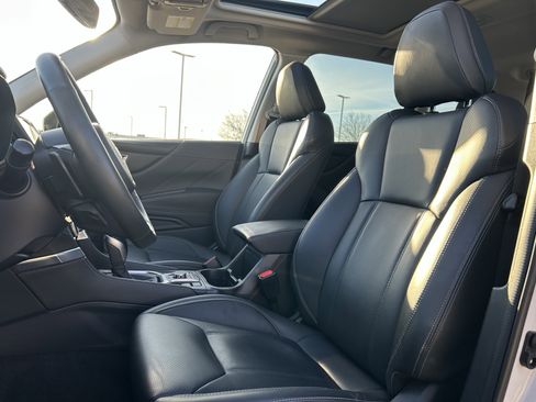 Used 2024 Subaru Forester Touring w/ Pop Package 2 image 23