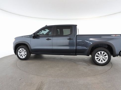 Used 2021 Chevrolet Silverado 1500 Custom w/ Safety Confidence Package image 7