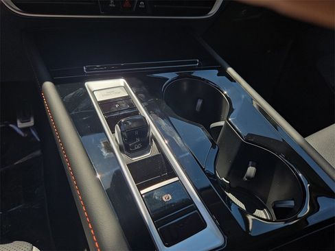 New 2025 Volkswagen Atlas Peak Edition SE image 24