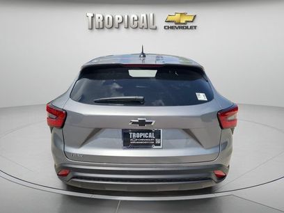 New 2026 Chevrolet Trax LS w/ LS Convenience Package