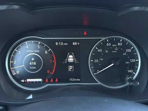 Used 2025 Nissan Versa SR w/ Trunk Package FWD image 12