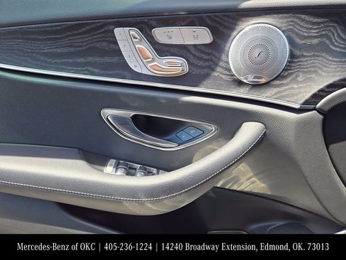 Used 2018 Mercedes-Benz E 300 4MATIC image 17
